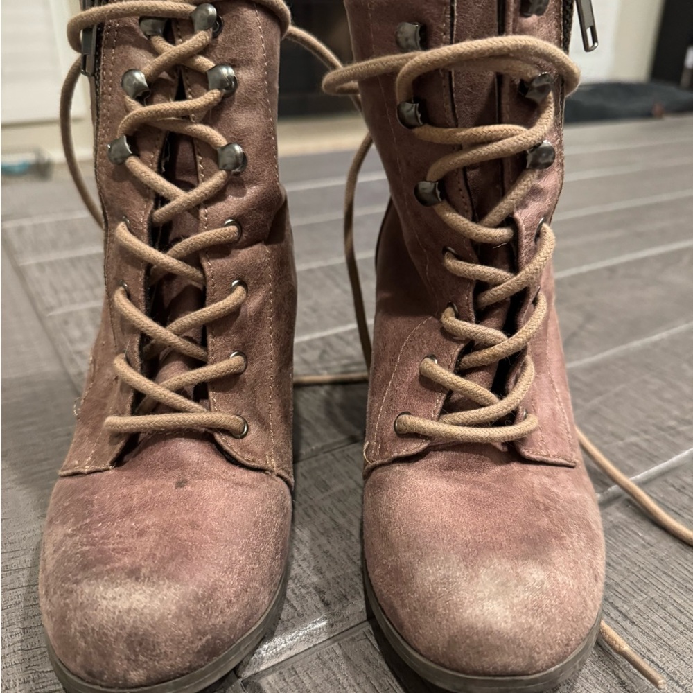 Dolce Women's Lace-Up Boots in Brown